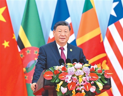 【人民日报】 习近平出席全球妇女峰会开幕式并发表主旨讲话